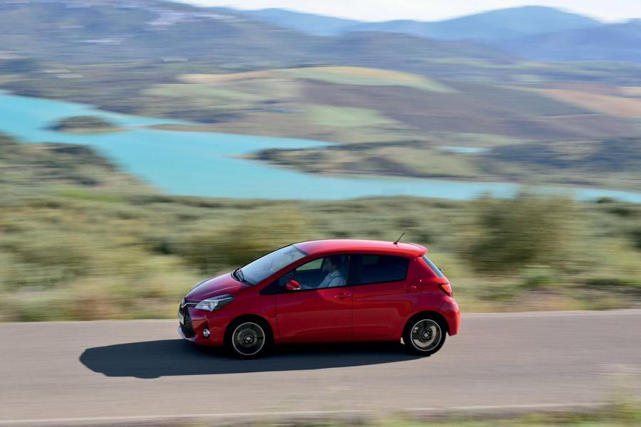  Toyota Yaris 2014 года  (фото 13 из 22)